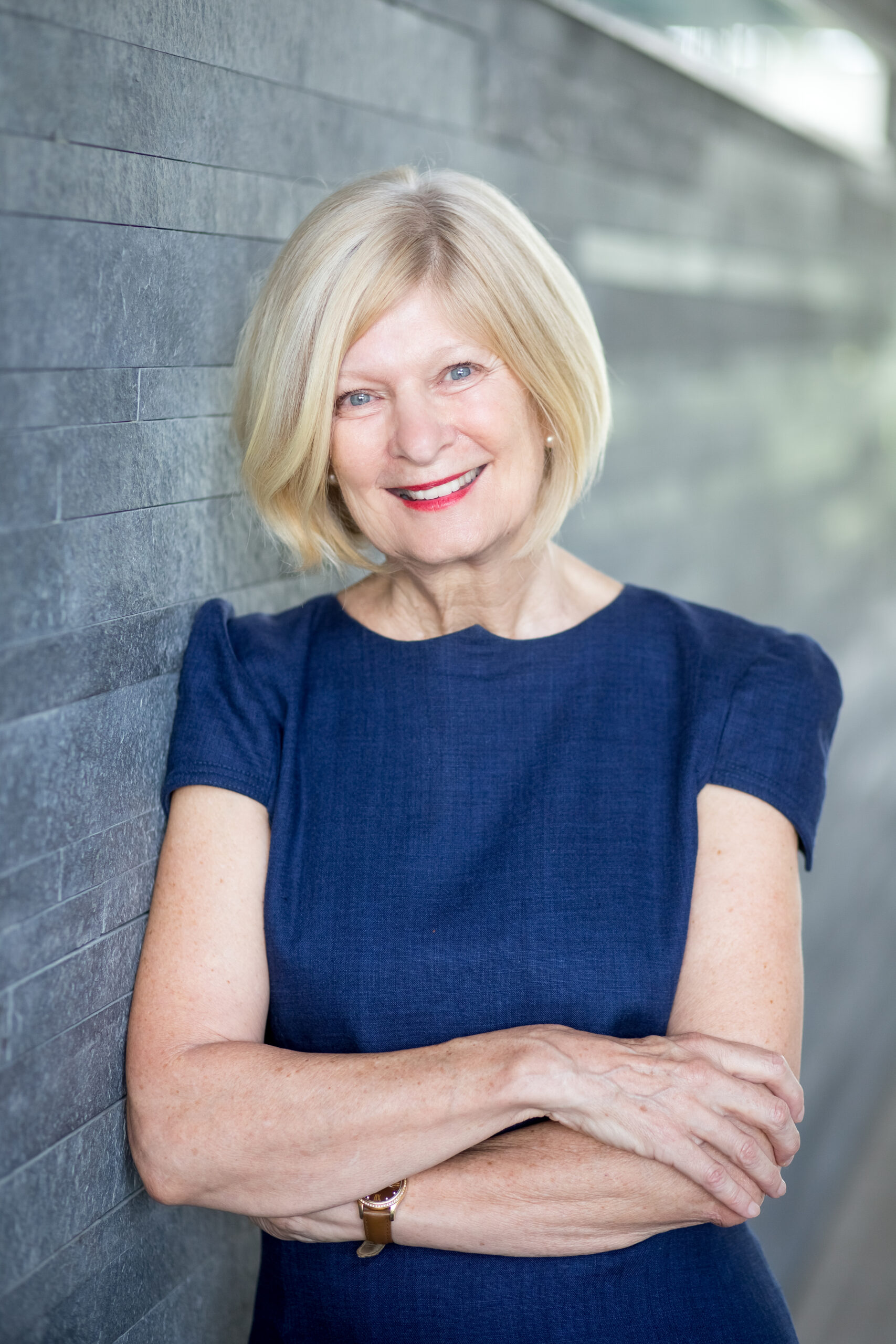 אישה מבוגרת